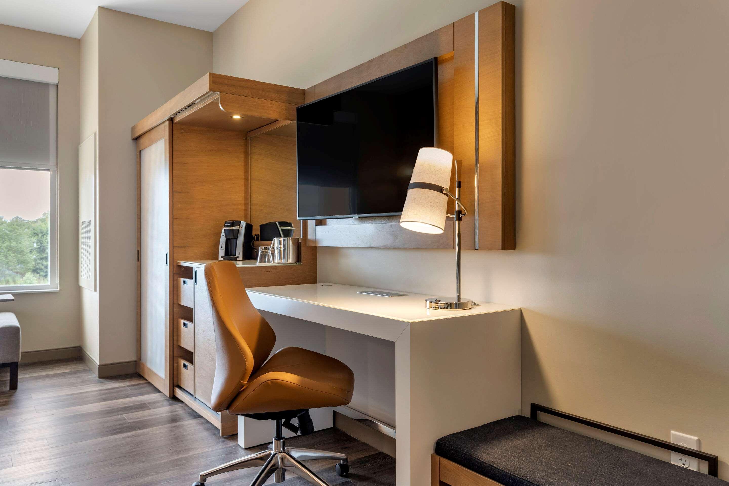Cambria Hotel Greenville Bagian luar foto
