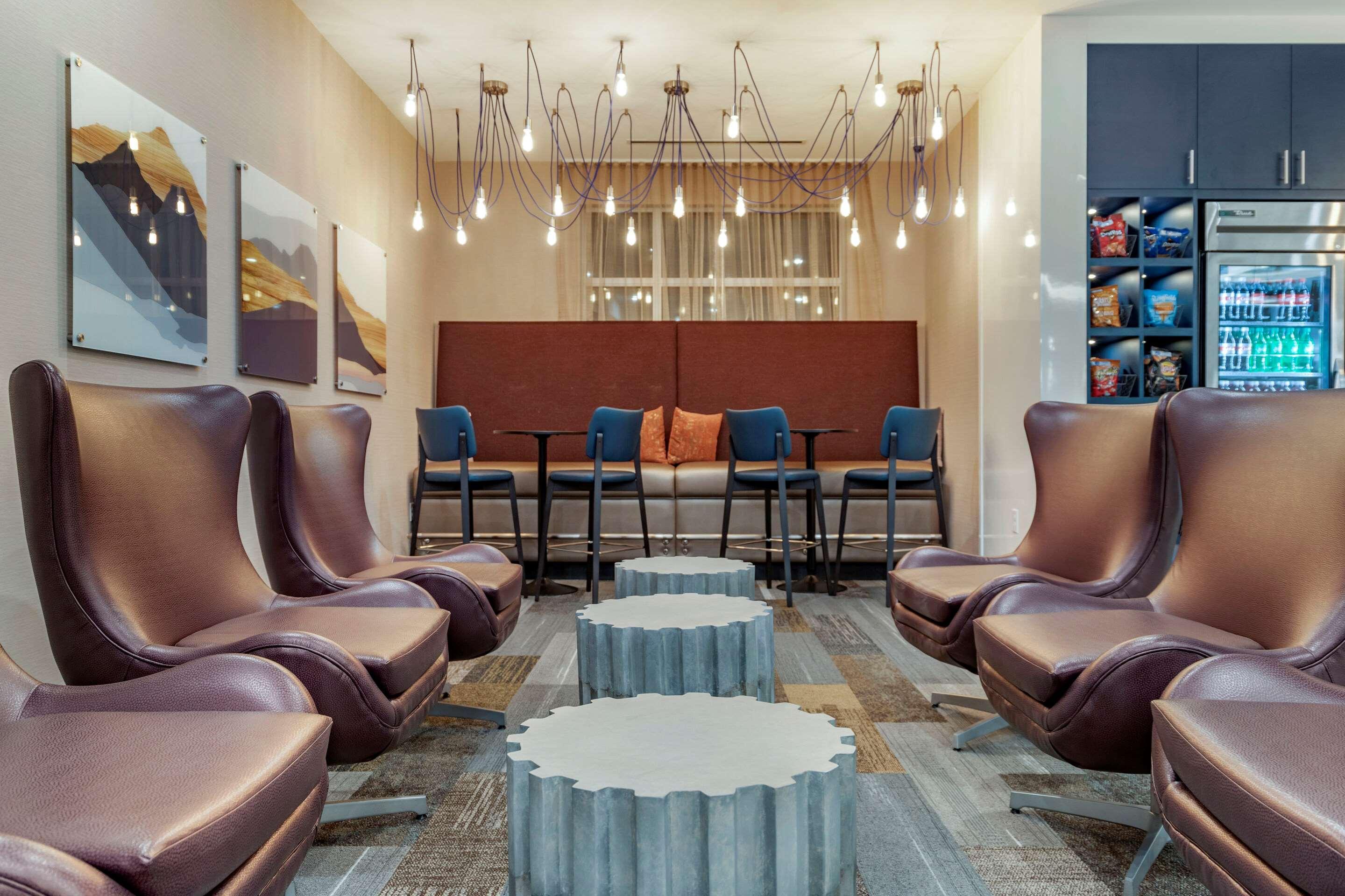 Cambria Hotel Greenville Bagian luar foto