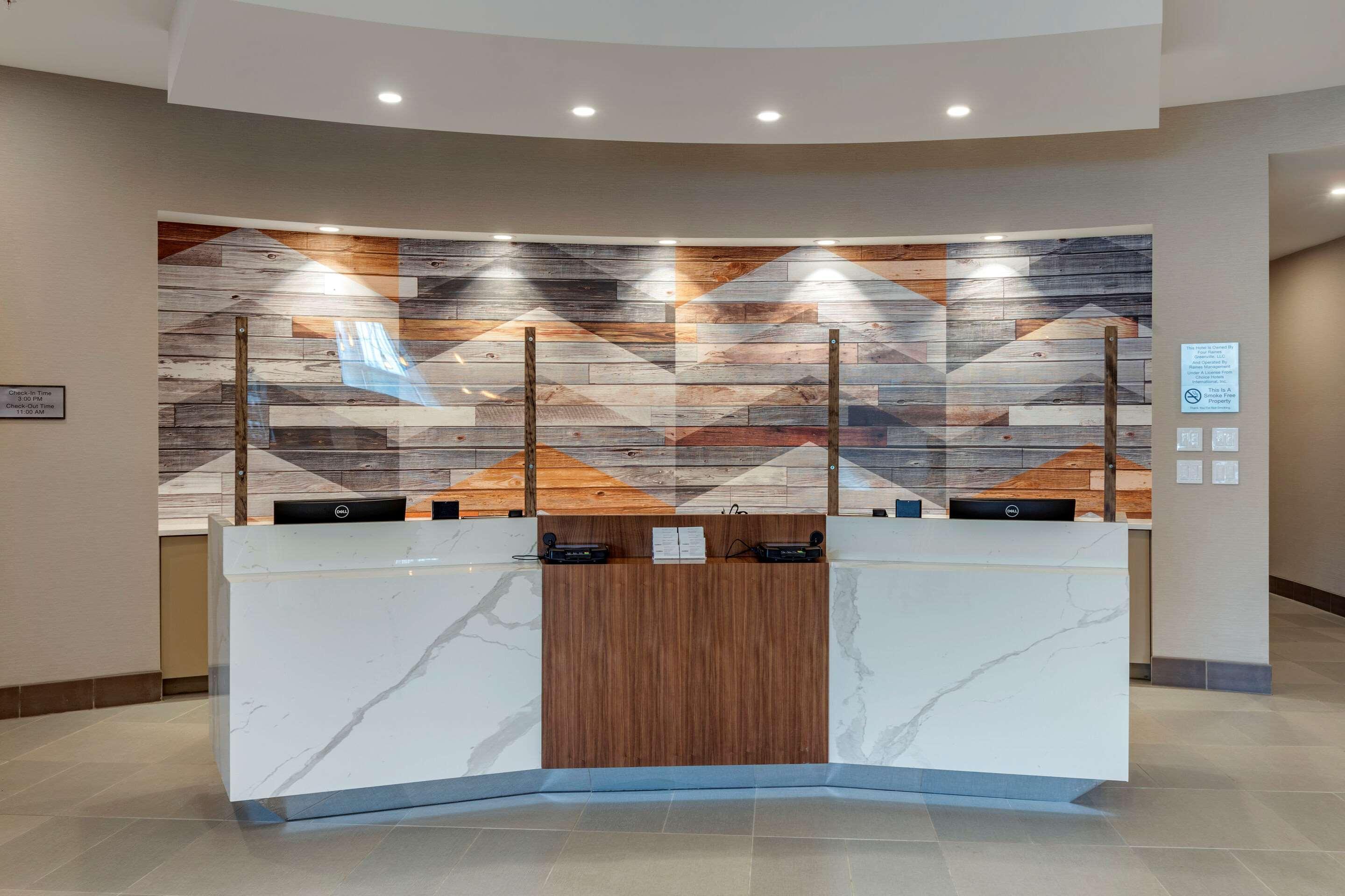 Cambria Hotel Greenville Bagian luar foto
