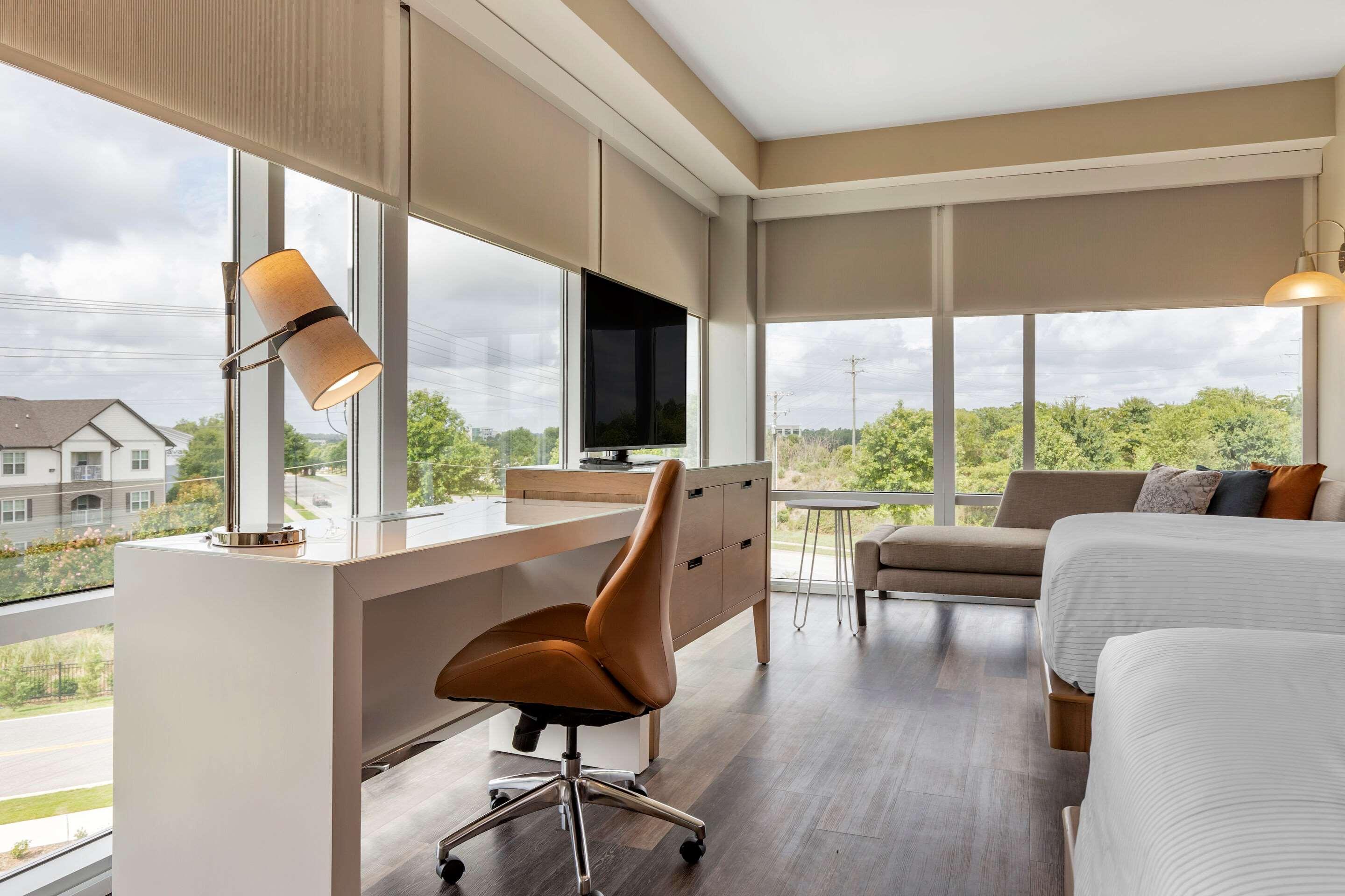 Cambria Hotel Greenville Bagian luar foto