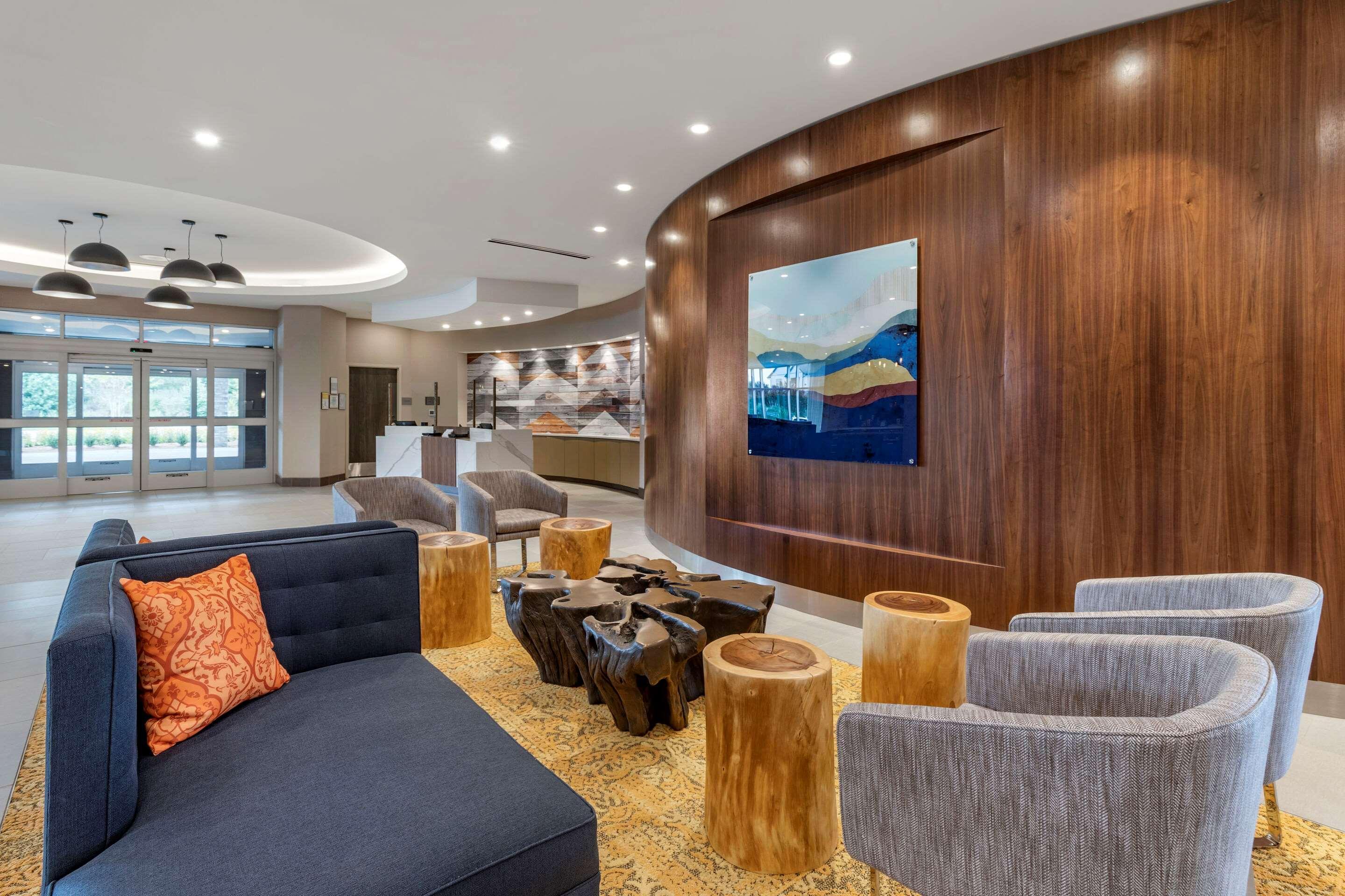 Cambria Hotel Greenville Bagian luar foto