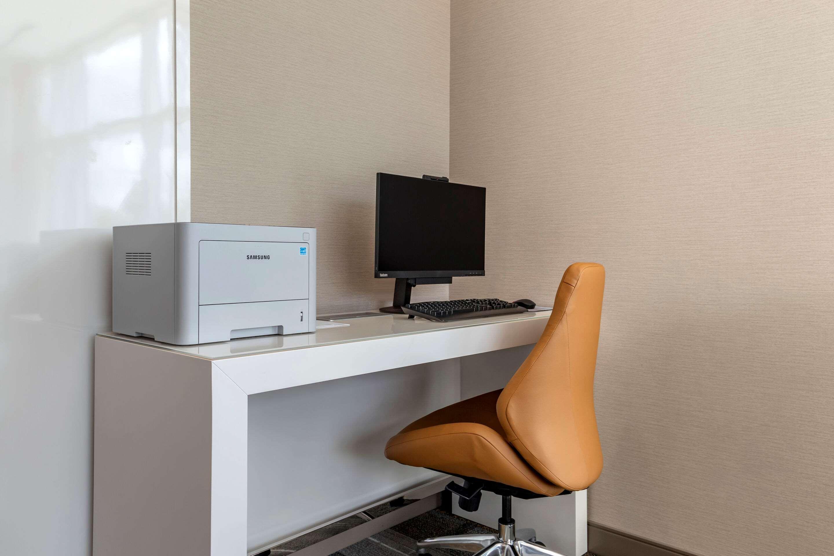 Cambria Hotel Greenville Bagian luar foto