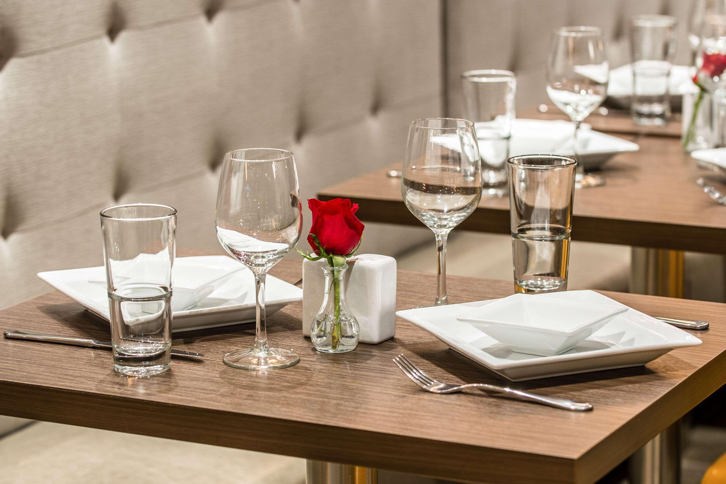 Cambria Hotel Greenville Bagian luar foto